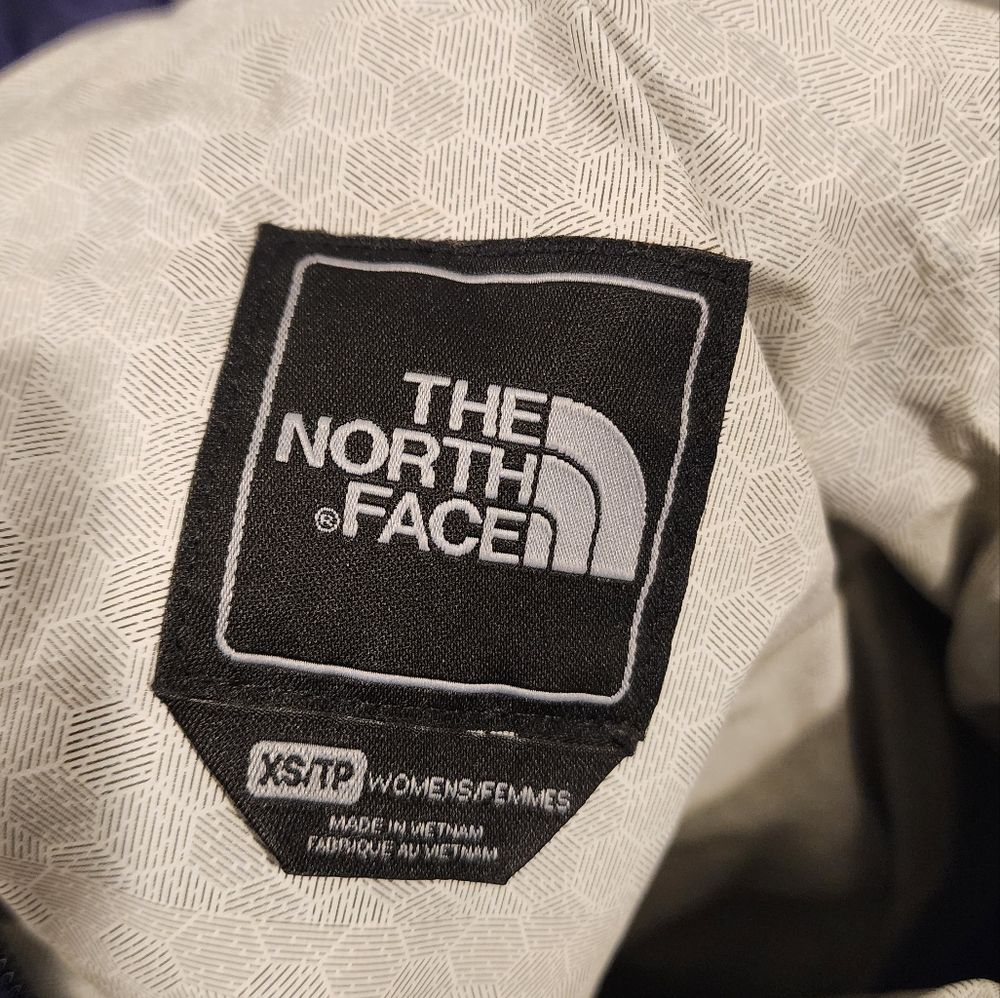 The North Face Women's Purple Jacket - Picture 2 of 9